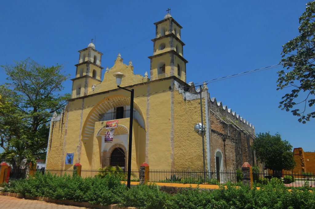 Halachó: Church Plaza Vibes, Sihó Ruins & Bécal Hat Caves Nearby